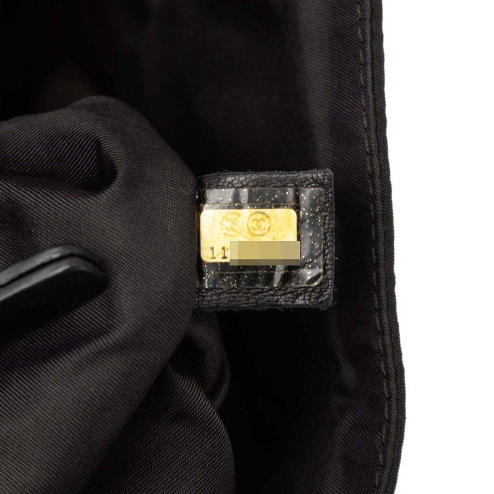 CHANEL Black Leather Shoulder Bag - Picture 6 of 6